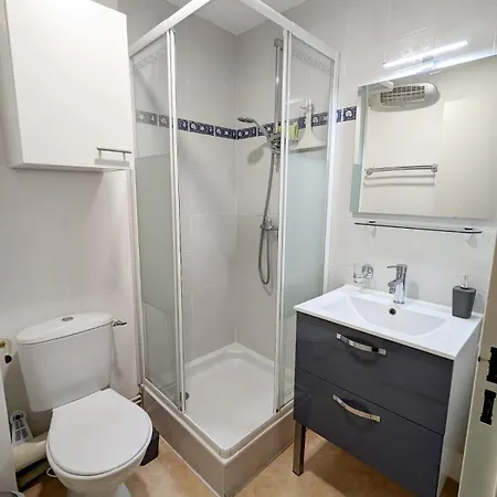 Villa Belle 2 Chambres, Veranda, Terrasse Parking Privatif Dans Securisee Avec Piscine Commune 800 M De La Lrcs87 *