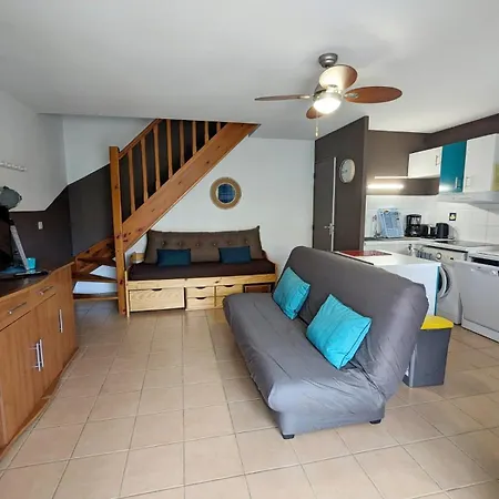 Belle 2 Chambres, Veranda, Terrasse Parking Privatif Dans Securisee Avec Piscine Commune 800 M De La Lrcs87 Portiragnes